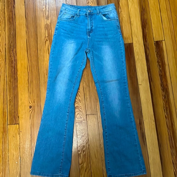 Bell bottom jeans from SHEIN - Picture 1 of 2